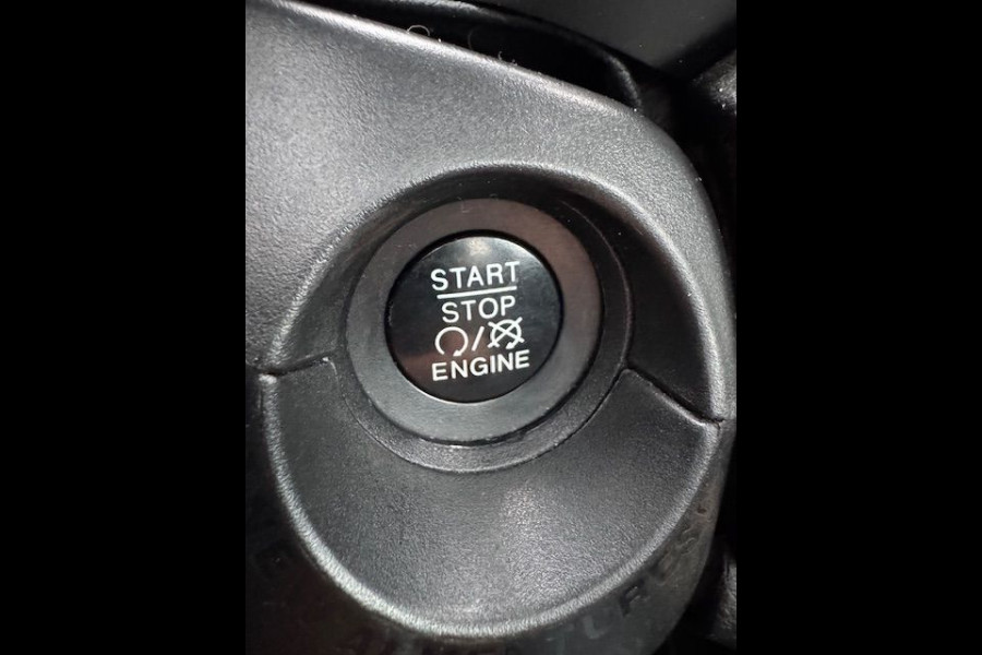 Jeep Renegade 1.4 MultiAir Night Eagle II Limited 89.000km Airco/ECC,Navigatie,Leder,Panoramadak