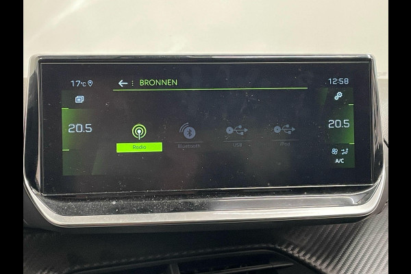 Peugeot 208 1.2 PureTech 100pk Automaat Allure Pack Peugeot 208 1.2 PureTech 100pk Aut. Allure Pack Navigatie Apple Carplay/Android Auto Camera Parkeersensor achter Cruise Control Virtual Cockpit Climate Control Getinte ramen