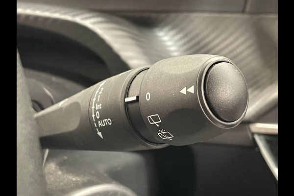 Peugeot 208 1.2 PureTech 100pk Automaat Allure Pack Peugeot 208 1.2 PureTech 100pk Aut. Allure Pack Navigatie Apple Carplay/Android Auto Camera Parkeersensor achter Cruise Control Virtual Cockpit Climate Control Getinte ramen