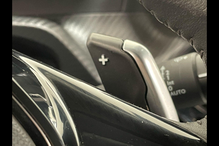 Peugeot 208 1.2 PureTech 100pk Automaat Allure Pack Peugeot 208 1.2 PureTech 100pk Aut. Allure Pack Navigatie Apple Carplay/Android Auto Camera Parkeersensor achter Cruise Control Virtual Cockpit Climate Control Getinte ramen
