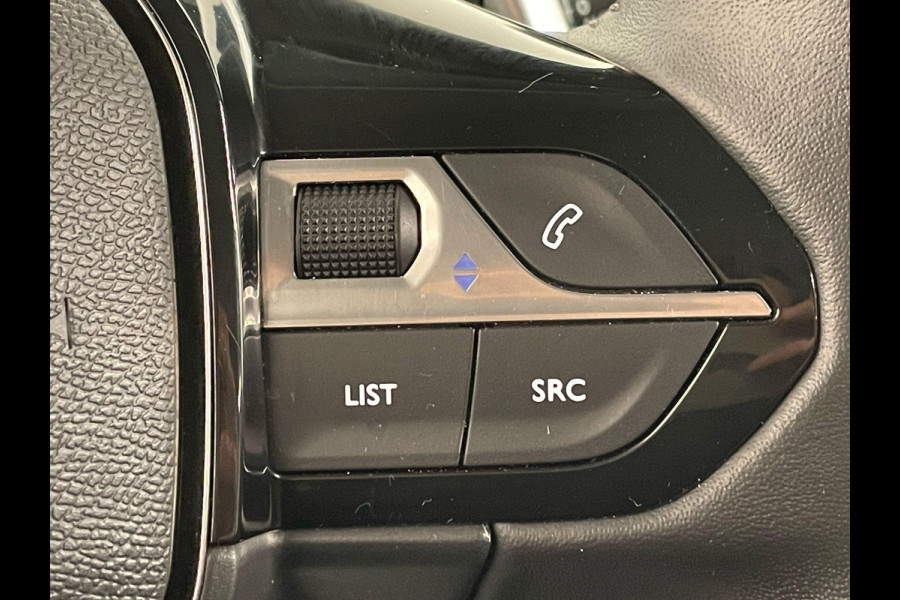 Peugeot 208 1.2 PureTech 100pk Automaat Allure Pack Peugeot 208 1.2 PureTech 100pk Aut. Allure Pack Navigatie Apple Carplay/Android Auto Camera Parkeersensor achter Cruise Control Virtual Cockpit Climate Control Getinte ramen
