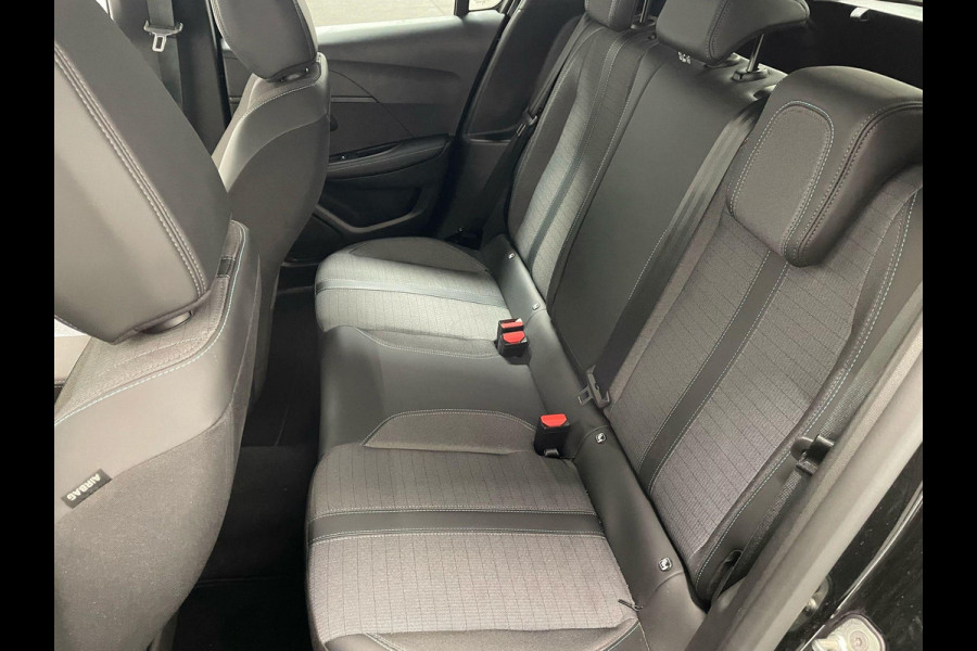 Peugeot 208 1.2 PureTech 100pk Automaat Allure Pack Peugeot 208 1.2 PureTech 100pk Aut. Allure Pack Navigatie Apple Carplay/Android Auto Camera Parkeersensor achter Cruise Control Virtual Cockpit Climate Control Getinte ramen
