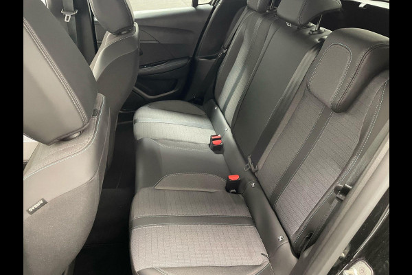 Peugeot 208 1.2 PureTech 100pk Automaat Allure Pack Peugeot 208 1.2 PureTech 100pk Aut. Allure Pack Navigatie Apple Carplay/Android Auto Camera Parkeersensor achter Cruise Control Virtual Cockpit Climate Control Getinte ramen