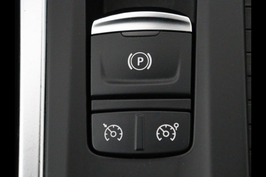 Renault Mégane 1.8 TCe 280 RS | Panoramadak | Head-Up | Stoelverwarming | Alcantara | Carplay | Camera | Sportstoelen | Navigatie | 19'' | Bose Sound | Keyless | Full LED | Dodehoek detectie | Maxton