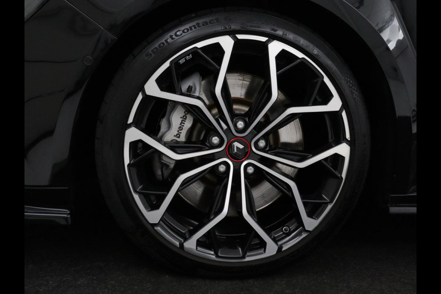 Renault Mégane 1.8 TCe 280 RS | Panoramadak | Head-Up | Stoelverwarming | Alcantara | Carplay | Camera | Sportstoelen | Navigatie | 19'' | Bose Sound | Keyless | Full LED | Dodehoek detectie | Maxton