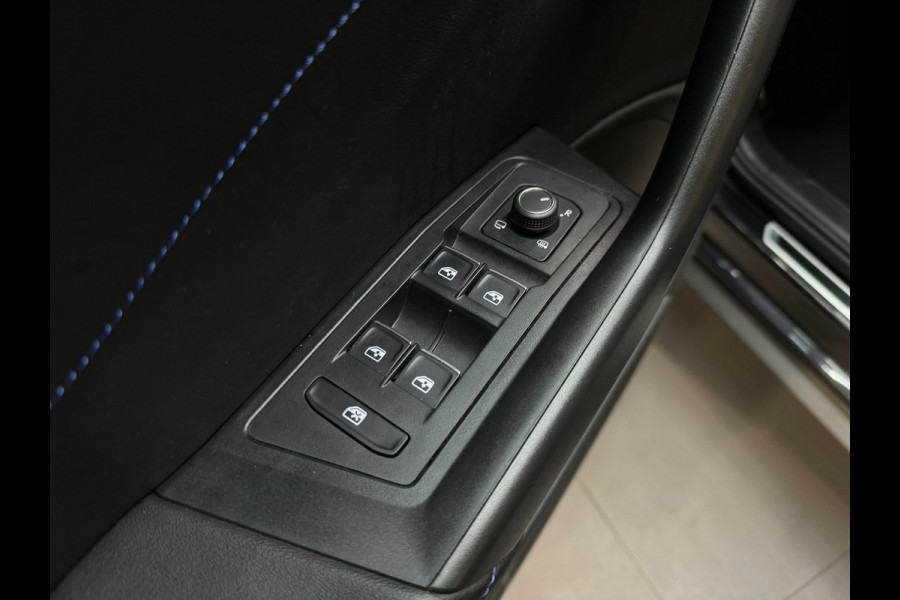 Volkswagen T-Roc 2.0 TSI 4Motion R Pano|Akra|IQ|Keyless|ACC