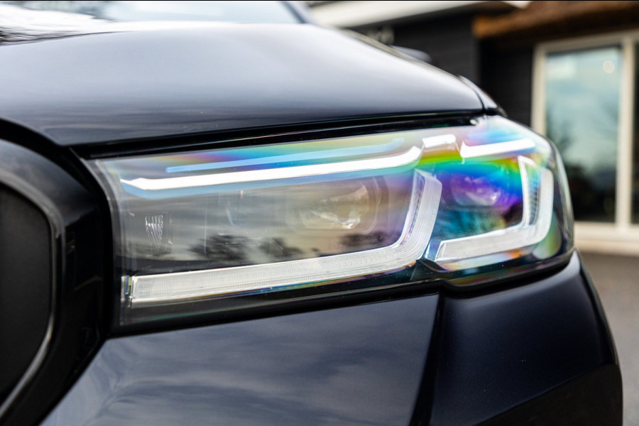 BMW 5 Serie 545e xDrive Business Edition Plus 94% I Schuifdak I H&K I Laser I M -sport I carbon I