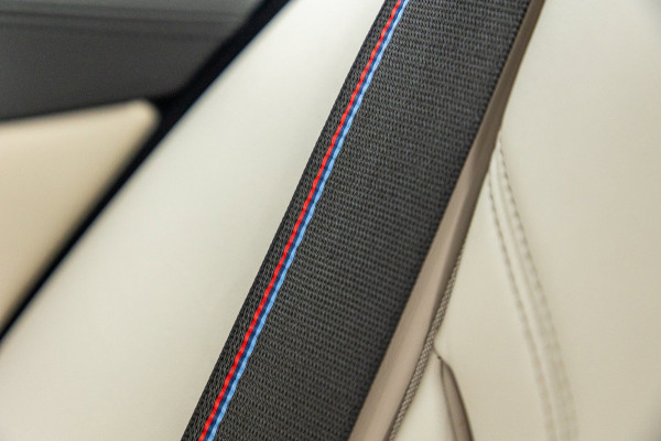 BMW 5 Serie 545e xDrive Business Edition Plus 94% I Schuifdak I H&K I Laser I M -sport I carbon I