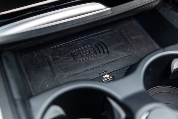 BMW 5 Serie 545e xDrive Business Edition Plus 94% I Schuifdak I H&K I Laser I M -sport I carbon I