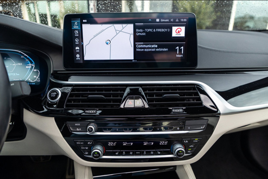 BMW 5 Serie 545e xDrive Business Edition Plus 94% I Schuifdak I H&K I Laser I M -sport I carbon I