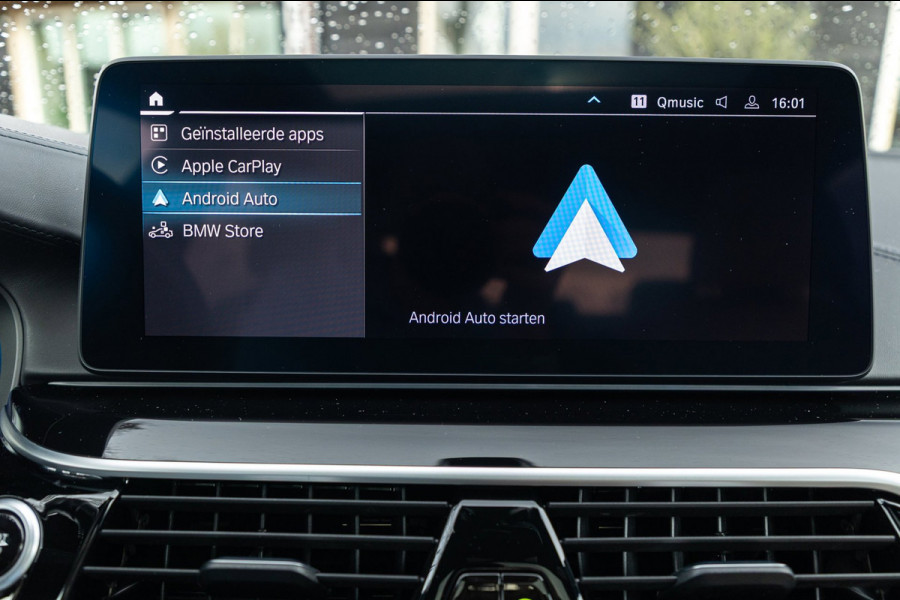 BMW 5 Serie 545e xDrive Business Edition Plus 94% I Schuifdak I H&K I Laser I M -sport I carbon I