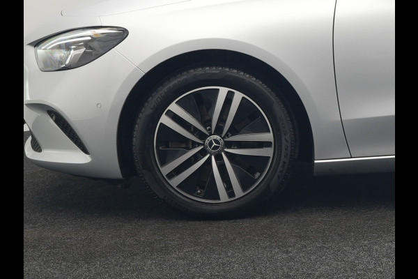 Mercedes-Benz B-Klasse 250 e Progressive PHEV 218pk Dealer O.H. | Panodak | Camera | Sportstoelen Verwarmd | Widescreen Navi | Blis | Apple Carplay | Navigatie | DAB | Plug In Hybrid