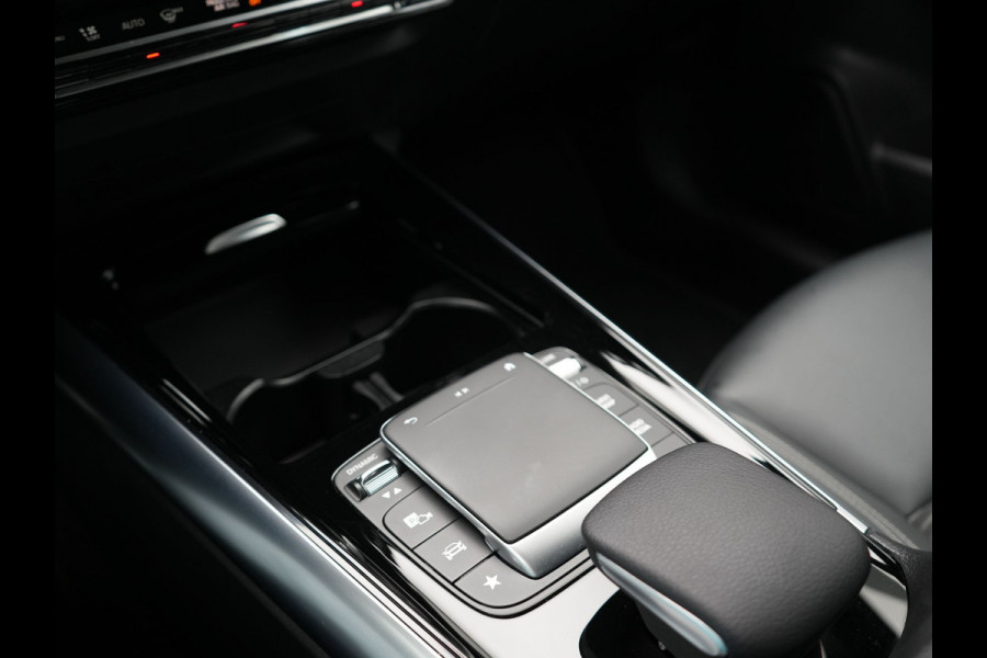 Mercedes-Benz B-Klasse 250 e Progressive PHEV 218pk Dealer O.H. | Panodak | Camera | Sportstoelen Verwarmd | Widescreen Navi | Blis | Apple Carplay | Navigatie | DAB | Plug In Hybrid