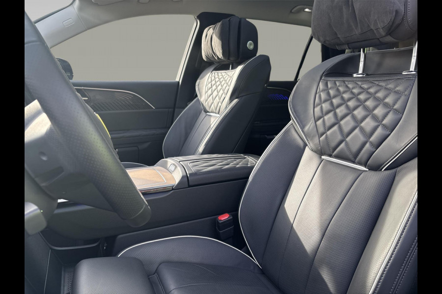 Hongqi E-HS9 President 99 kWh President 99 kWh 6-persoons Luchtvering-Panorama-dak Trekhaak Origineel NL-auto (geen import!)