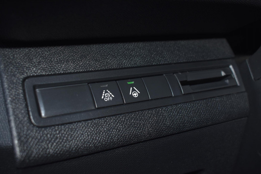 Peugeot 5008 1.2 PureTech 130PK Aut. GT | 7 Zits | LED | Navi | Camera | Incl. garantie