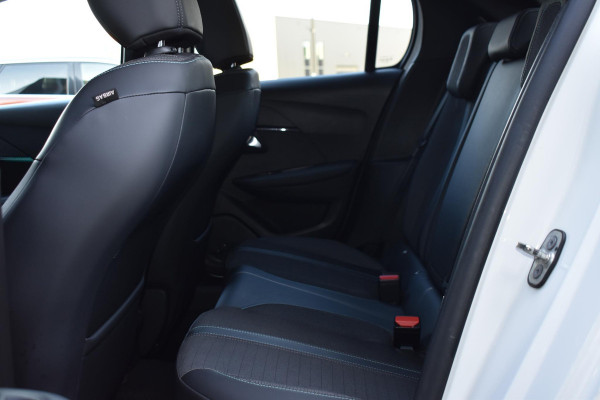 Peugeot 208 1.2 PureTech 100PK Allure Pack | Carplay | Keyless | Adapt. Cruise | 3D Dash | Stoelverw. | Incl. garantie