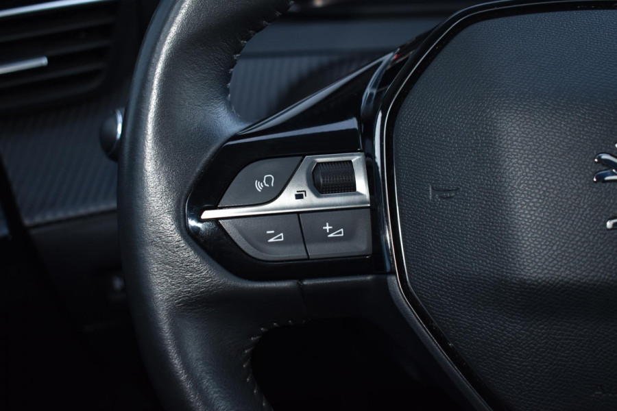 Peugeot 208 1.2 PureTech 100PK Allure Pack | Carplay | Keyless | Adapt. Cruise | 3D Dash | Stoelverw. | Incl. garantie
