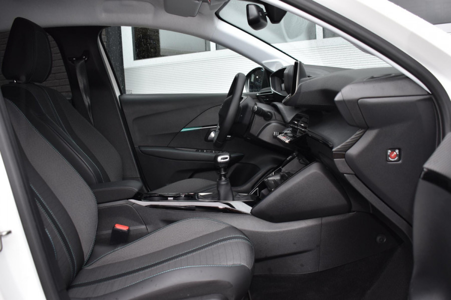 Peugeot 208 1.2 PureTech 100PK Allure Pack | Carplay | Keyless | Adapt. Cruise | 3D Dash | Stoelverw. | Incl. garantie