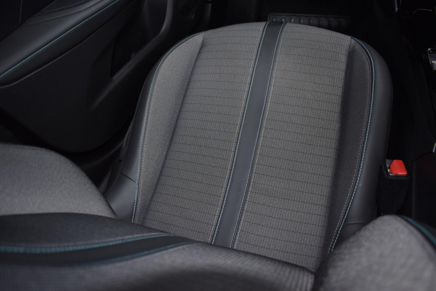 Peugeot 2008 1.2 PureTech 130PK Aut. Allure Pack | Camera | LED | Carplay | Adapt. Cruise | Incl. garantie