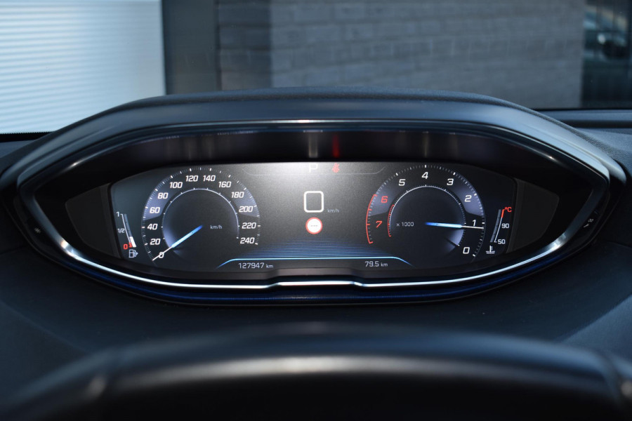 Peugeot 5008 1.2 PureTech 130PK Aut. Allure | 7 Zits | Navi | Panodak | Camera | Incl. garantie