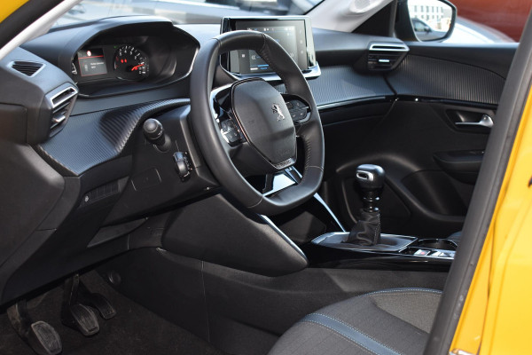 Peugeot 208 1.2 PureTech 100PK Allure Pack | Carplay | Camera | Stoelverw. | Incl. garantie