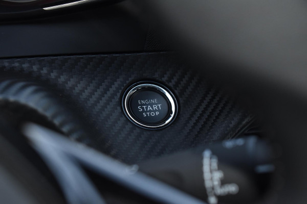 Peugeot 208 1.2 PureTech 100PK Allure Pack | Carplay | Camera | Stoelverw. | Incl. garantie