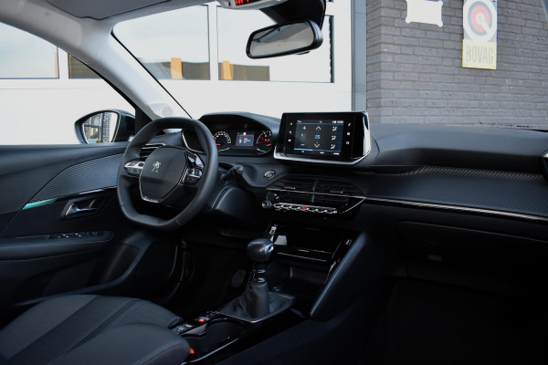 Peugeot 208 1.2 PureTech 100PK Allure Pack | Carplay | Camera | Stoelverw. | Incl. garantie