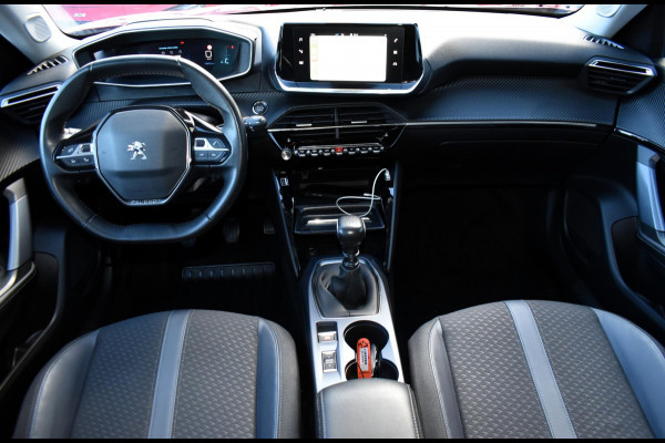 Peugeot 2008 1.2 PureTech 130PK Allure Pack | Carplay | Camera | 3D Dashb. | Stoelverw. | Incl. garantie