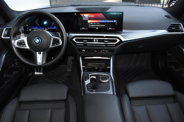 BMW 3 Serie Touring 330e Plugin Hybrid 292PK Aut. M-Sport | LED | Navi | Trekhaak | Camera | Incl. garantie