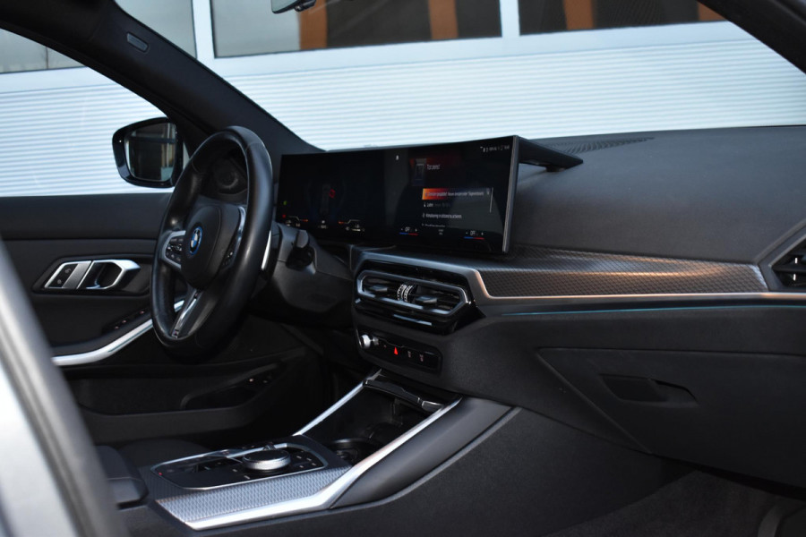 BMW 3 Serie Touring 330e Plugin Hybrid 292PK Aut. M-Sport | LED | Navi | Trekhaak | Camera | Incl. garantie