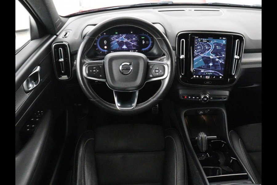 Volvo XC40 Recharge P8 AWD R-Design | SOH 92% | Stoel & stuurverwarming | Trekhaak | Warmtepomp | Leder/Alcantara | Carplay | Navigatie | Adaptive cruise | Keyless | Navigatie