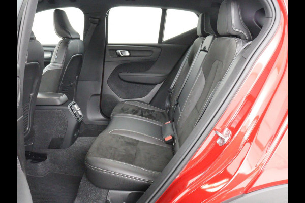 Volvo XC40 Recharge P8 AWD R-Design | SOH 92% | Stoel & stuurverwarming | Trekhaak | Warmtepomp | Leder/Alcantara | Carplay | Navigatie | Adaptive cruise | Keyless | Navigatie