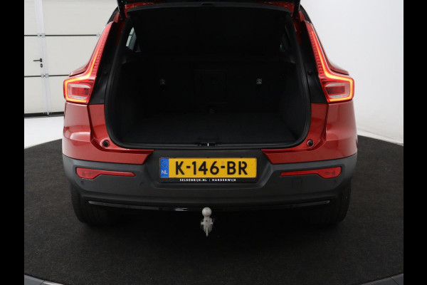 Volvo XC40 Recharge P8 AWD R-Design | SOH 92% | Stoel & stuurverwarming | Trekhaak | Warmtepomp | Leder/Alcantara | Carplay | Navigatie | Adaptive cruise | Keyless | Navigatie
