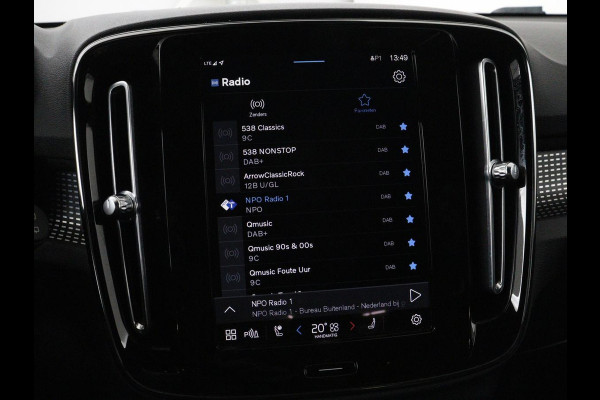 Volvo XC40 Recharge P8 AWD R-Design | SOH 92% | Stoel & stuurverwarming | Trekhaak | Warmtepomp | Leder/Alcantara | Carplay | Navigatie | Adaptive cruise | Keyless | Navigatie