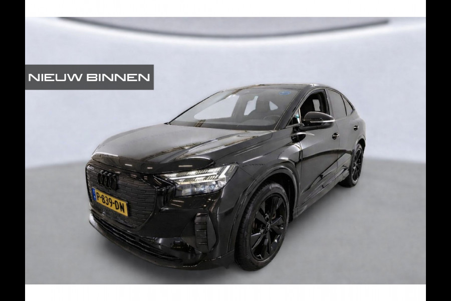 Audi Q4 Sportback e-tron 40 Advanced edition 77 kWh | Stoelverwarming | Stuurverwarming | Adaptive Cruise Control | Navigatie | Camera | Trekhaak | Keyless | RS Seats | Matrix LED |