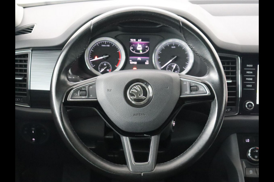 Škoda Kodiaq 1.5 TSI Business Edition | Trekhaak | Camera | Carplay | Navigatie | Half leder | Climate control | Cruise control | Full LED