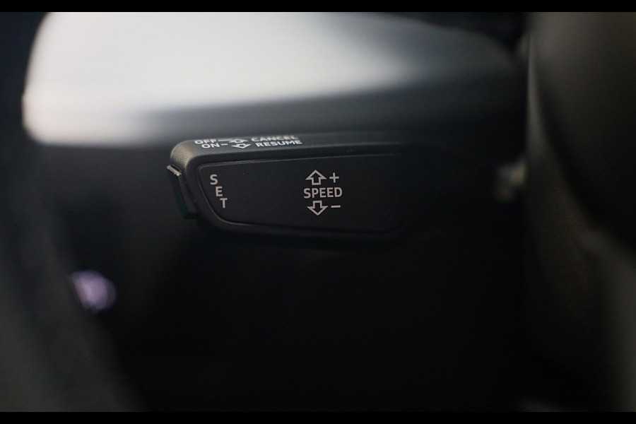 Audi Q2 35 TFSI Edition ONE / AUT / CC / Open Panoramadak / Virtual Cockpit / Lane Assist / Dode Hoek / Navi / Camera / Led / 19 I