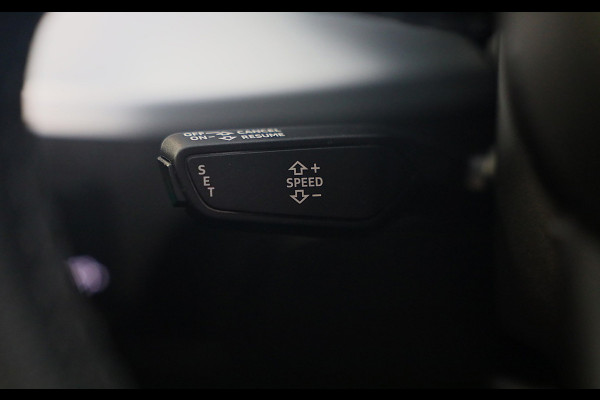 Audi Q2 35 TFSI Edition ONE / AUT / CC / Open Panoramadak / Virtual Cockpit / Lane Assist / Dode Hoek / Navi / Camera / Led / 19 I