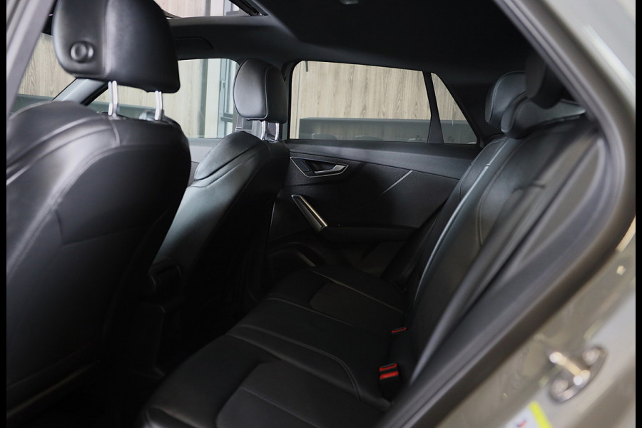 Audi Q2 35 TFSI Edition ONE / AUT / CC / Open Panoramadak / Virtual Cockpit / Lane Assist / Dode Hoek / Navi / Camera / Led / 19 I