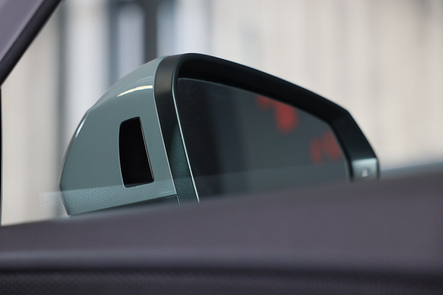 Audi Q2 35 TFSI Edition ONE / AUT / CC / Open Panoramadak / Virtual Cockpit / Lane Assist / Dode Hoek / Navi / Camera / Led / 19 I