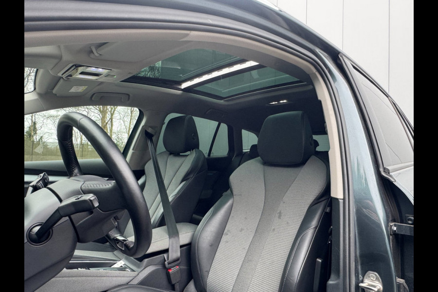 Škoda ENYAQ iV BUSINESS PANORAMADAK CARPLAY ORIGINEEL NEDERLANDS NAP