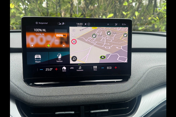 Škoda ENYAQ iV BUSINESS PANORAMADAK CARPLAY ORIGINEEL NEDERLANDS NAP