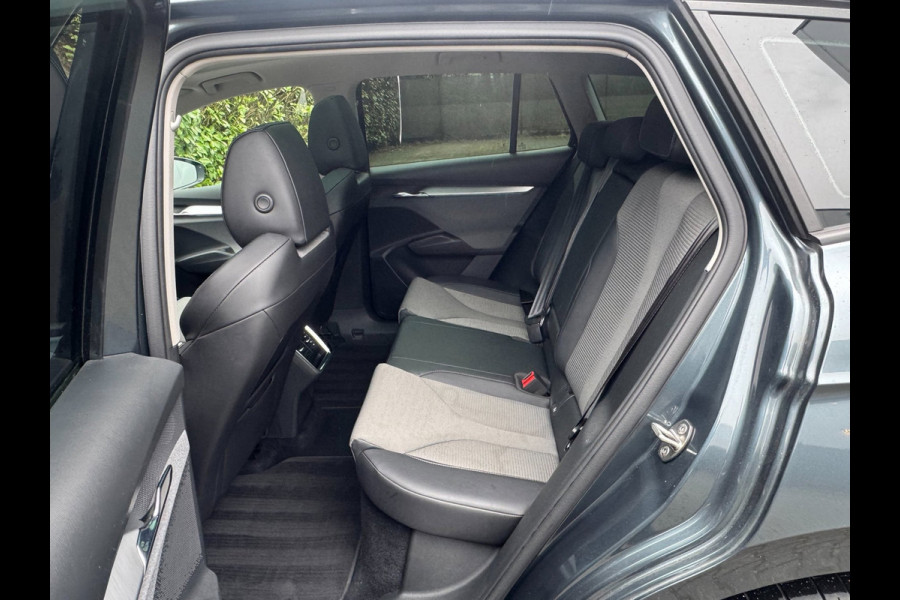 Škoda ENYAQ iV BUSINESS PANORAMADAK CARPLAY ORIGINEEL NEDERLANDS NAP