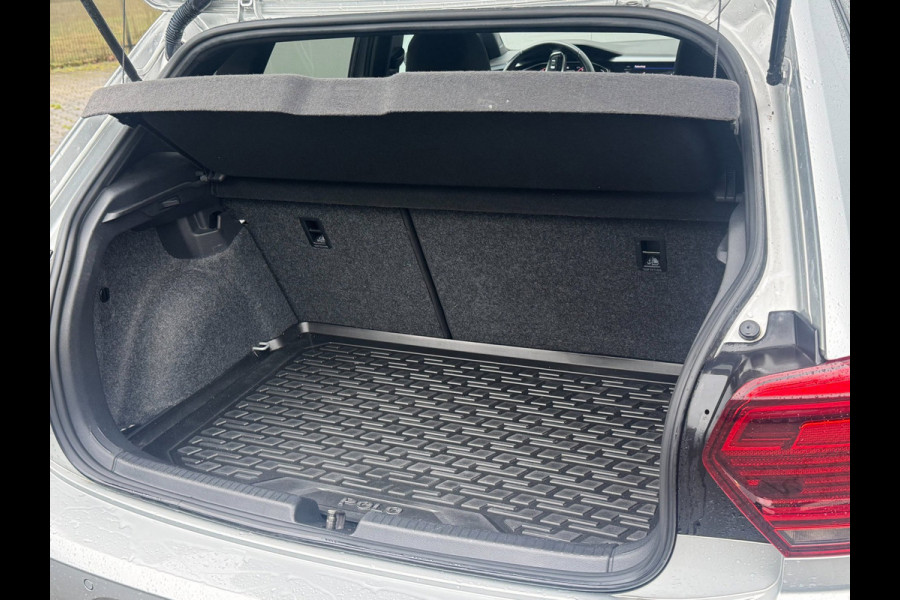 Volkswagen Polo 1.0 TSI HIGHLINE R-LINE PANORAMA LED VIRTUAL CARPLAY VOL OPTIES NAP NEDERLANDSE AUTO