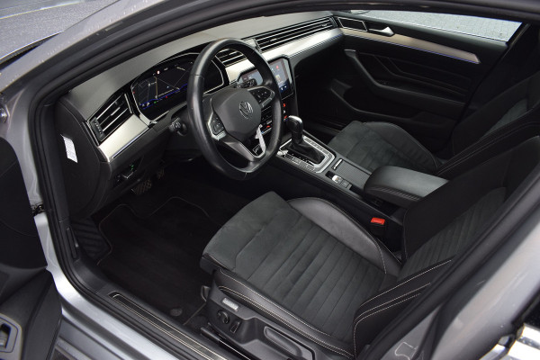 Volkswagen Passat 1.5 TSI 150pk DSG R-Line | Pano | Trekhaak | 360 camera
