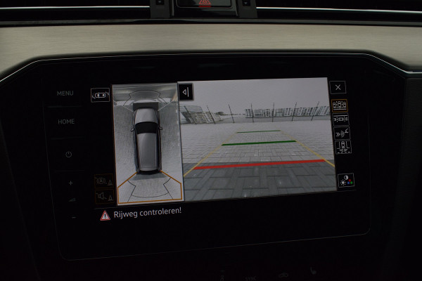 Volkswagen Passat 1.5 TSI 150pk DSG R-Line | Pano | Trekhaak | 360 camera