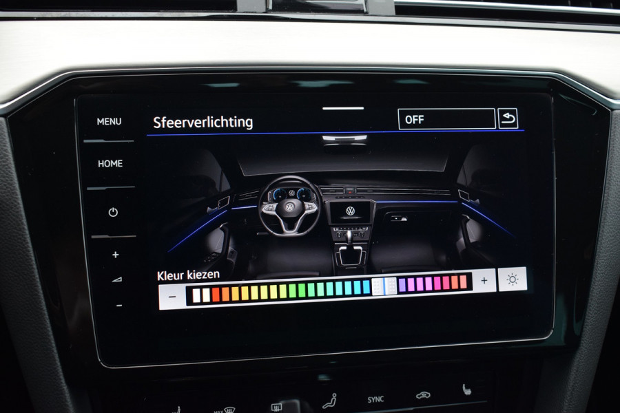 Volkswagen Passat 1.5 TSI 150pk DSG R-Line | Pano | Trekhaak | 360 camera