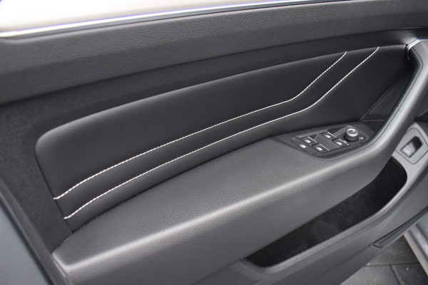 Volkswagen Passat 1.5 TSI 150pk DSG R-Line | Pano | Trekhaak | 360 camera