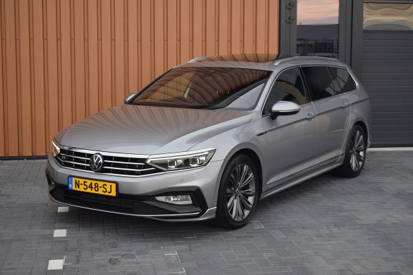 Volkswagen Passat 1.5 TSI 150pk DSG R-Line | Pano | Trekhaak | 360 camera