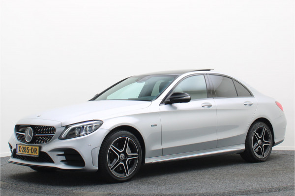 Mercedes-Benz C-Klasse 300 e 4MATIC AMG Line Panoramadak, Burmester, Memory, 360° Camera, Apple Carplay, Head-Up